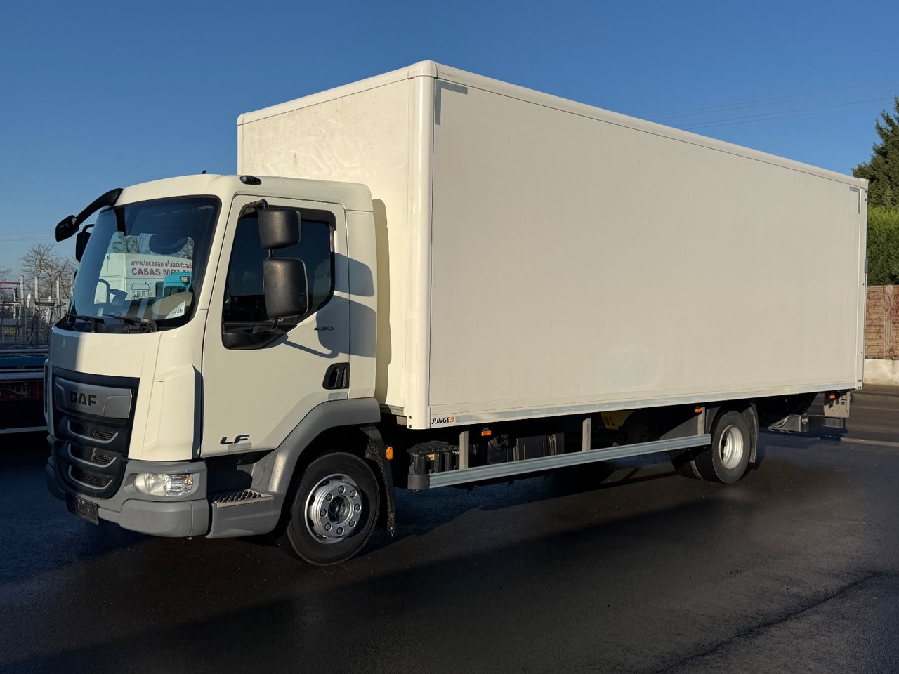 DAF LF 12.230 FA Koffer, Lbw, Ahk., 7.3m, E6, TOP - Φορτηγό κόφα: φωτογραφία 1 DAF LF 12.230 FA Koffer, Lbw, Ahk., 7.3m, E6, TOP - Φορτηγό κόφα: φωτογραφία 1