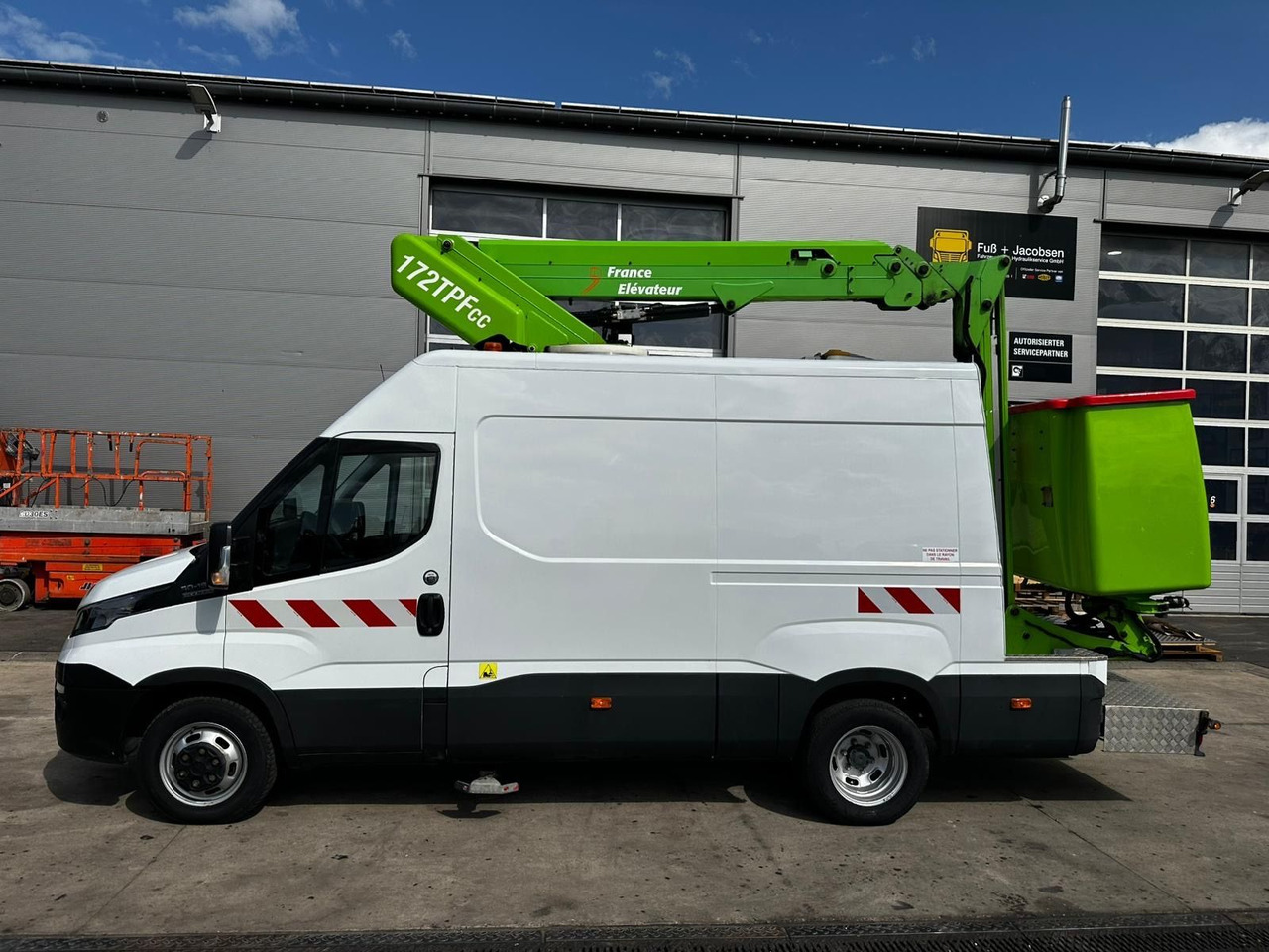 Iveco Daily 50C18 Hi-Matic/17m/Euro6/2-Punkt - Φορτηγό με εναέρια πλατφόρμα: φωτογραφία 2 Iveco Daily 50C18 Hi-Matic/17m/Euro6/2-Punkt - Φορτηγό με εναέρια πλατφόρμα: φωτογραφία 2