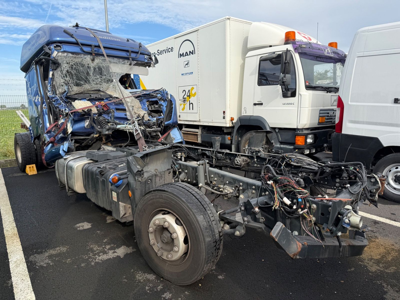 Iveco Eurocargo 110EL250 Unfallchassis - Φορτηγό αυτοκινητάμαξα: φωτογραφία 2 Iveco Eurocargo 110EL250 Unfallchassis - Φορτηγό αυτοκινητάμαξα: φωτογραφία 2