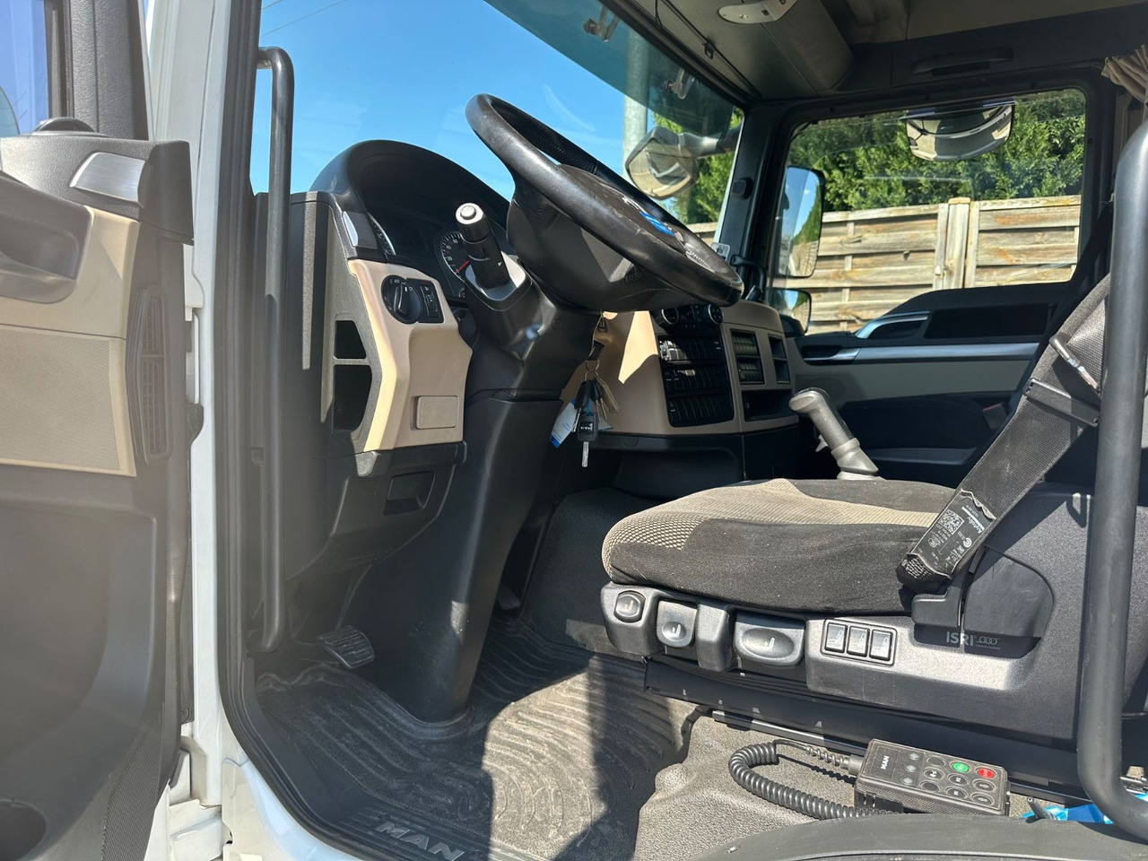 MAN 8.250 TGL*VDI2700*TOP*4-er Zug BFT Anhänger MAN 8.250 TGL*VDI2700*TOP*4x L1H1 - Φορτηγό αυτοκινητάμαξα, Ελαφρύ επαγγελματικό: φωτογραφία 5 MAN 8.250 TGL*VDI2700*TOP*4-er Zug BFT Anhänger MAN 8.250 TGL*VDI2700*TOP*4x L1H1 - Φορτηγό αυτοκινητάμαξα, Ελαφρύ επαγγελματικό: φωτογραφία 5