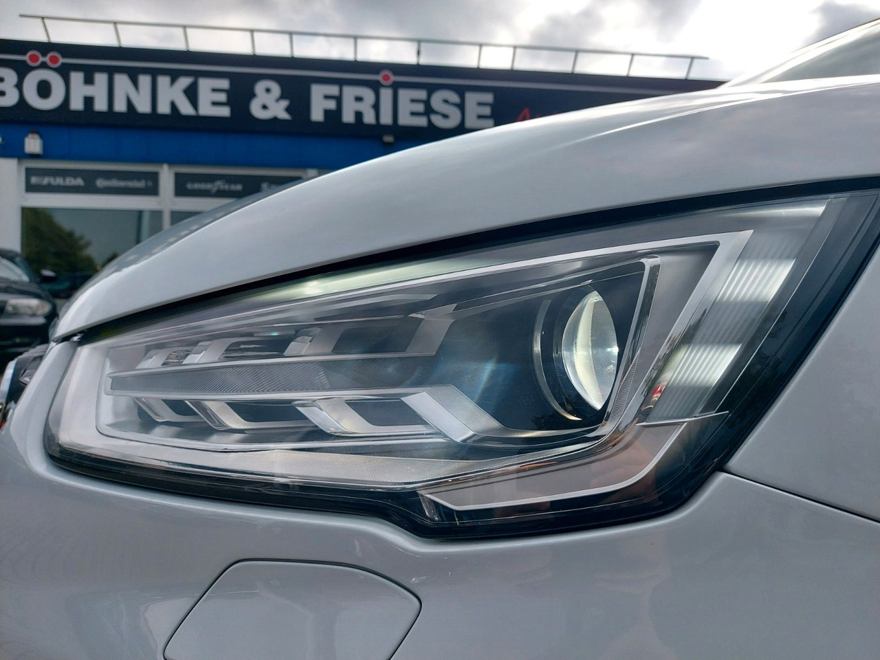 Audi A1 Sportback sport S-Line Pano Bose Xenon DAB - Λιμουζίνα/ Sedan: φωτογραφία 3 Audi A1 Sportback sport S-Line Pano Bose Xenon DAB - Λιμουζίνα/ Sedan: φωτογραφία 3