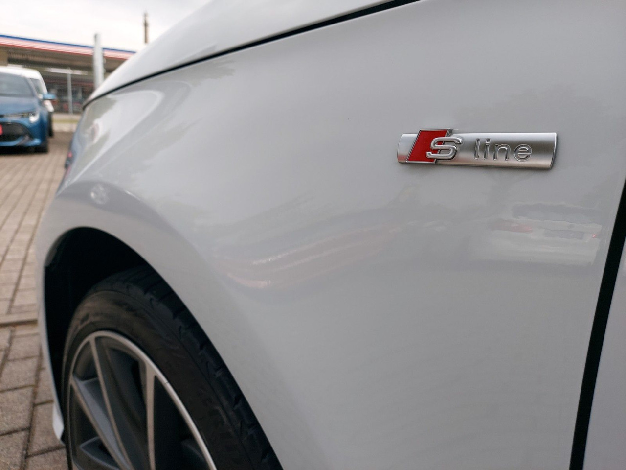 Audi A1 Sportback sport S-Line Pano Bose Xenon DAB - Λιμουζίνα/ Sedan: φωτογραφία 4 Audi A1 Sportback sport S-Line Pano Bose Xenon DAB - Λιμουζίνα/ Sedan: φωτογραφία 4