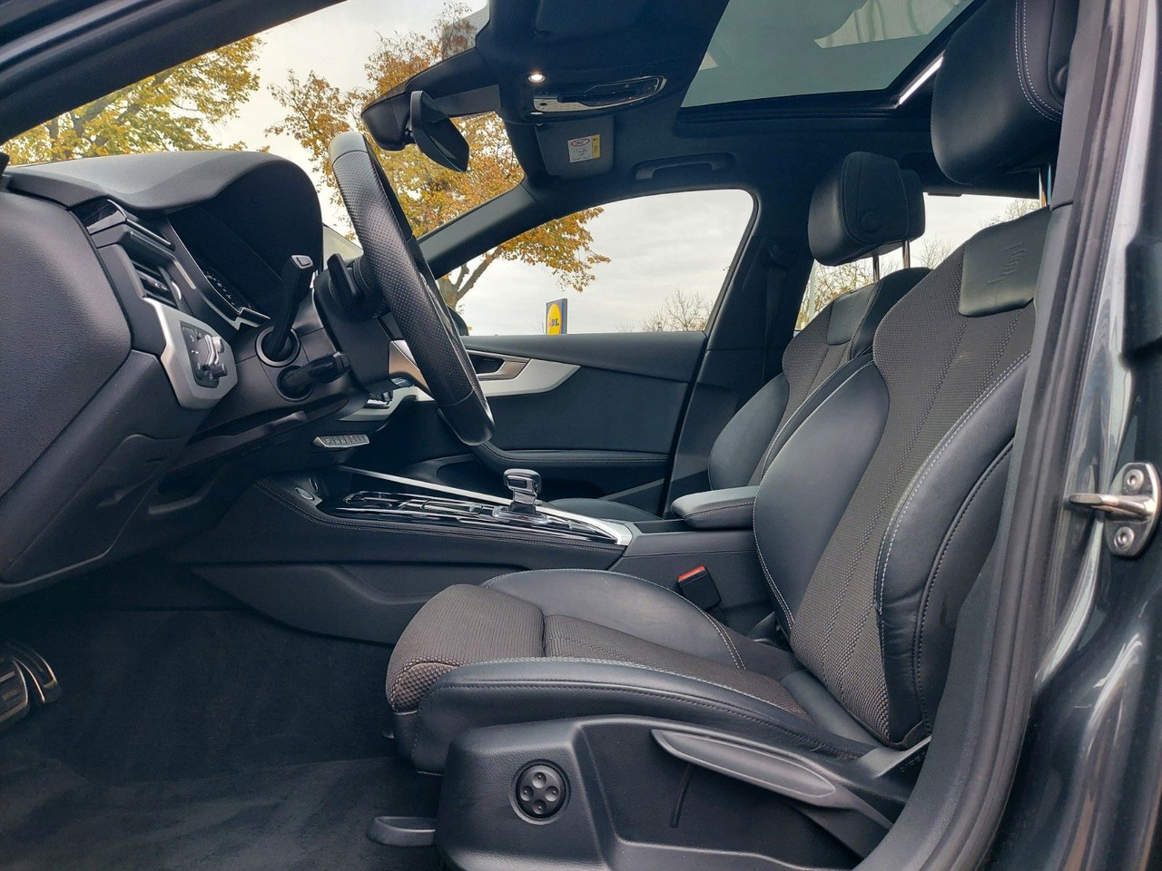 Station wagon Audi A4 Avant 50 TDI Quattro S-Line Pano ACC Radar: φωτογραφία 33 Station wagon Audi A4 Avant 50 TDI Quattro S-Line Pano ACC Radar: φωτογραφία 33