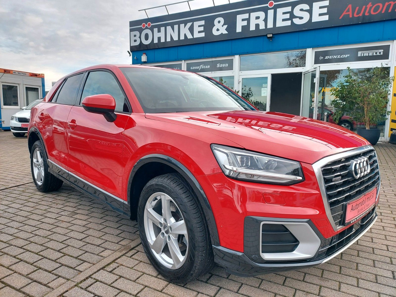 Audi Q2 40 TFSI quattro sport LED Leder Kamera AHK - SUV: φωτογραφία 1 Audi Q2 40 TFSI quattro sport LED Leder Kamera AHK - SUV: φωτογραφία 1