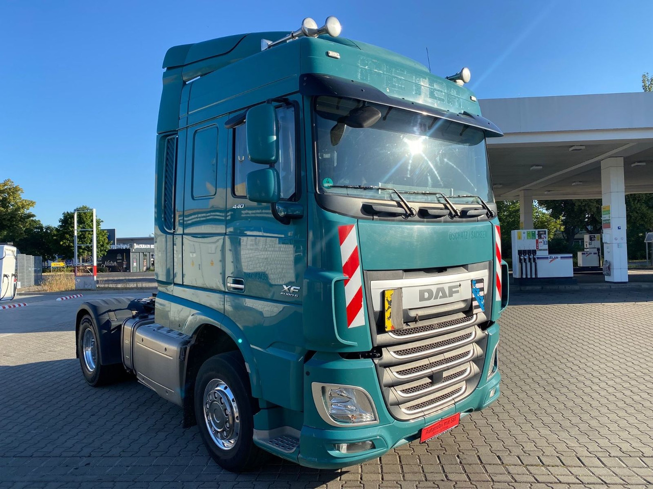 DAF XF 440 EURO 6 KIPPHYDRAULIK ALUFELGEN - Τράκτορας: φωτογραφία 1 DAF XF 440 EURO 6 KIPPHYDRAULIK ALUFELGEN - Τράκτορας: φωτογραφία 1