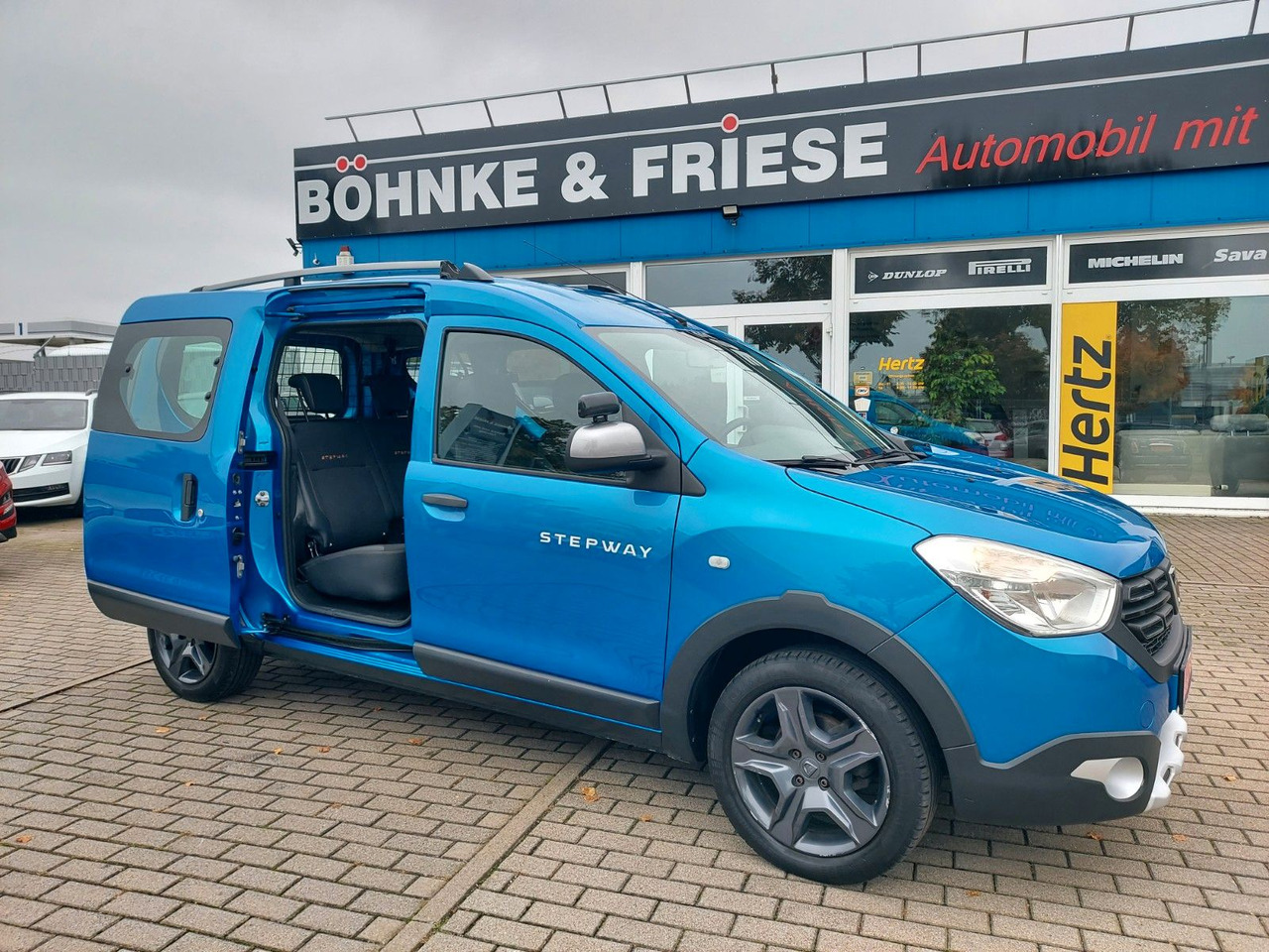 Dacia Dokker Stepway Celebration NAVI PDC AHK - Station wagon: φωτογραφία 1 Dacia Dokker Stepway Celebration NAVI PDC AHK - Station wagon: φωτογραφία 1