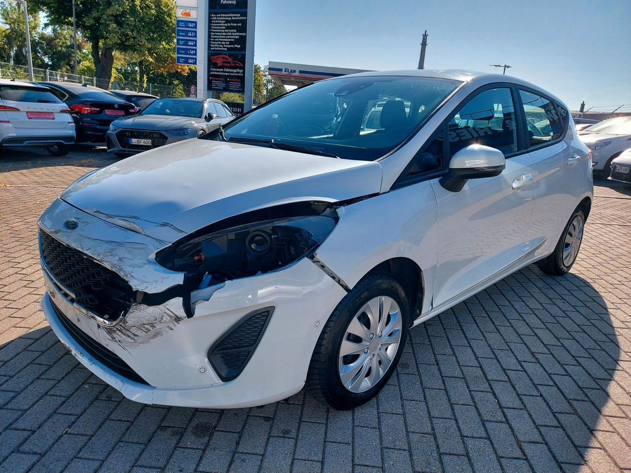 Ford Fiesta Trend KLIMAA. TEMPOMAT SHZ SPURWECHSEL - Αυτοκίνητο: φωτογραφία 1 Ford Fiesta Trend KLIMAA. TEMPOMAT SHZ SPURWECHSEL - Αυτοκίνητο: φωτογραφία 1