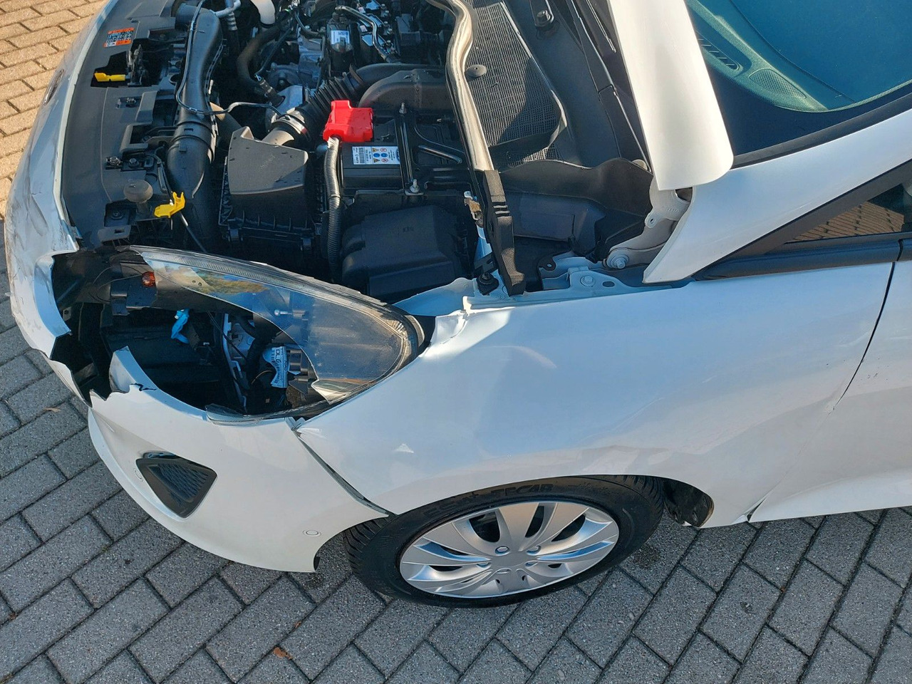 Ford Fiesta Trend KLIMAA. TEMPOMAT SHZ SPURWECHSEL - Αυτοκίνητο: φωτογραφία 2 Ford Fiesta Trend KLIMAA. TEMPOMAT SHZ SPURWECHSEL - Αυτοκίνητο: φωτογραφία 2