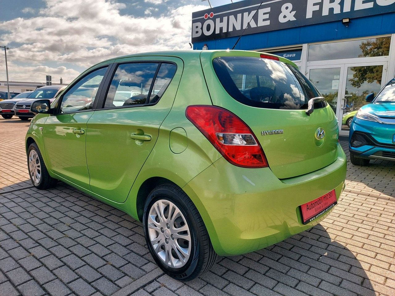 Hyundai i20 Klima USB 5 Türen - Αυτοκίνητο: φωτογραφία 4 Hyundai i20 Klima USB 5 Türen - Αυτοκίνητο: φωτογραφία 4