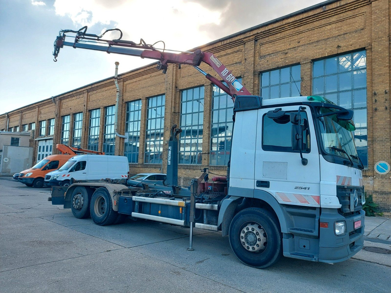 Mercedes-Benz Actros 6-Zyl. 2541 HMF KRAN ABROLLKIPPER - Φορτηγό φόρτωσης γάντζου, Φορτηγό με γερανό: φωτογραφία 1 Mercedes-Benz Actros 6-Zyl. 2541 HMF KRAN ABROLLKIPPER - Φορτηγό φόρτωσης γάντζου, Φορτηγό με γερανό: φωτογραφία 1
