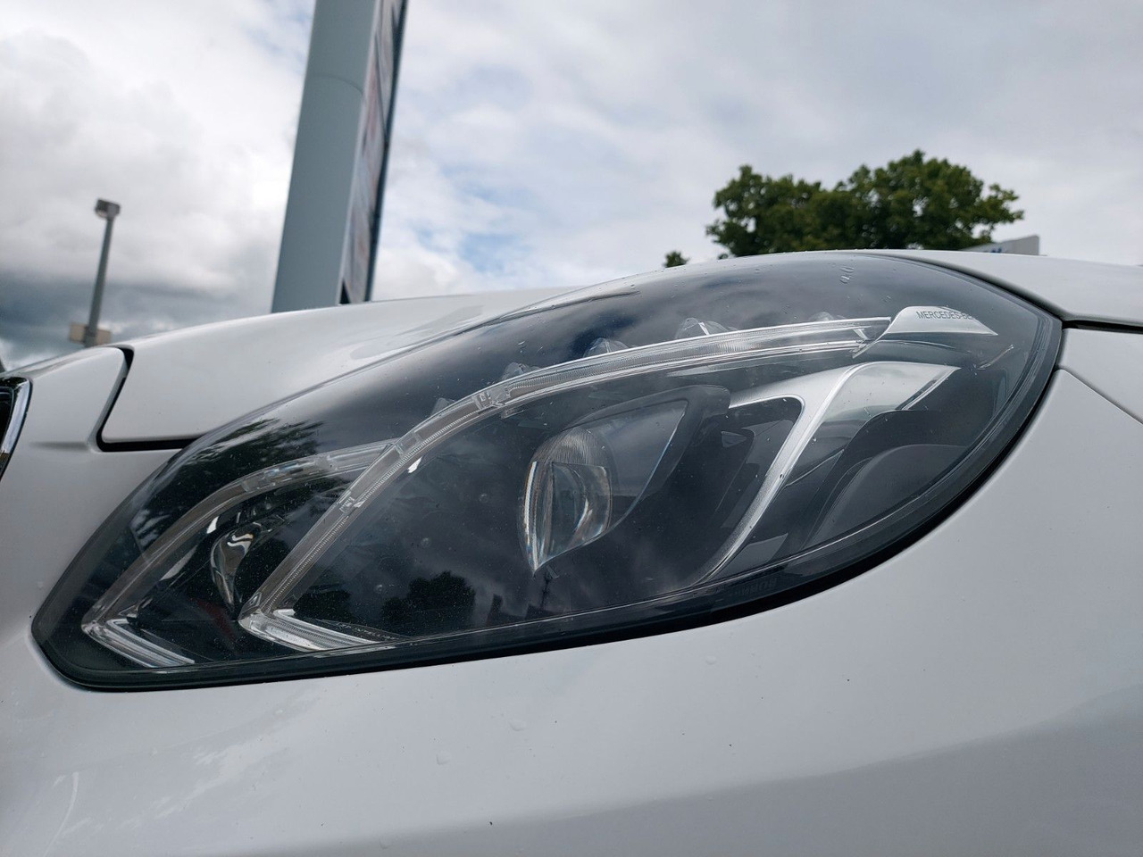 Mercedes-Benz E 220 E -Klasse T 220CDI LED Glasdach Leder Navi - Αυτοκίνητο: φωτογραφία 2 Mercedes-Benz E 220 E -Klasse T 220CDI LED Glasdach Leder Navi - Αυτοκίνητο: φωτογραφία 2