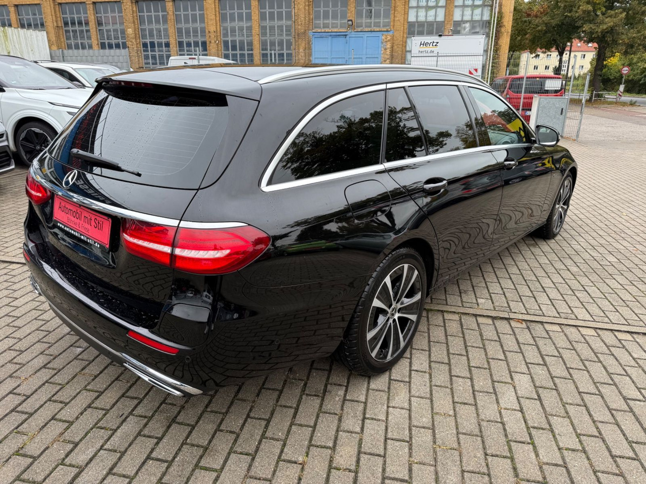 Mercedes-Benz E -Klasse T-Modell E 300 de LED NAVI ACC TEILLED - Station wagon: φωτογραφία 4 Mercedes-Benz E -Klasse T-Modell E 300 de LED NAVI ACC TEILLED - Station wagon: φωτογραφία 4