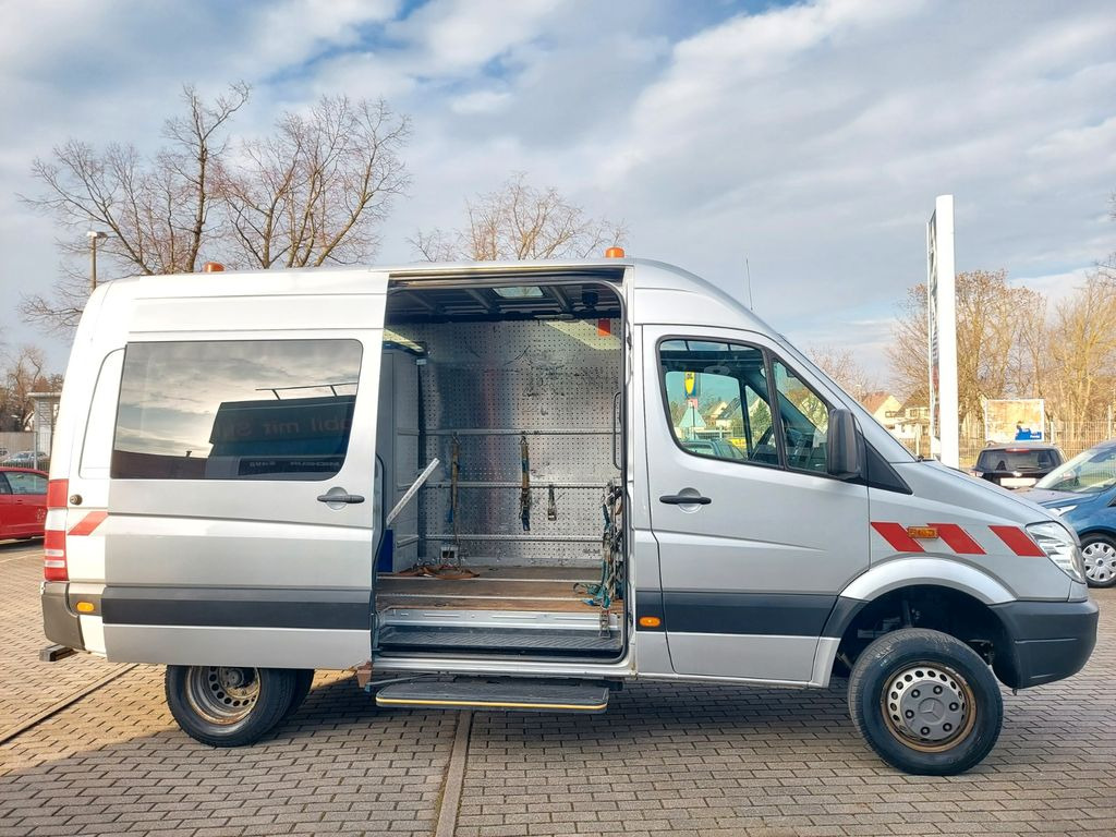 Mercedes-Benz Sprinter II Kasten 516 4X4 lang hoch Klima AHK - Βαν: φωτογραφία 1 Mercedes-Benz Sprinter II Kasten 516 4X4 lang hoch Klima AHK - Βαν: φωτογραφία 1