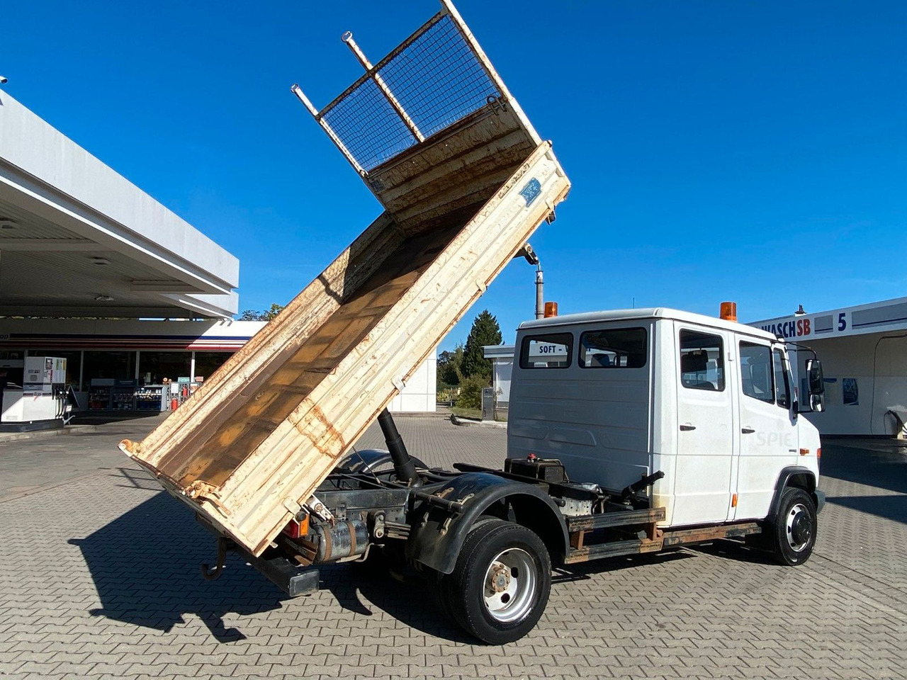 Mercedes-Benz VARIO 816D Doka 3 Seiten Kipper Meiller - Όχημα με ανατρεπομενη καροτσα, Διπλοκάμπινο ελαφρύ επαγγελματικό: φωτογραφία 4 Mercedes-Benz VARIO 816D Doka 3 Seiten Kipper Meiller - Όχημα με ανατρεπομενη καροτσα, Διπλοκάμπινο ελαφρύ επαγγελματικό: φωτογραφία 4