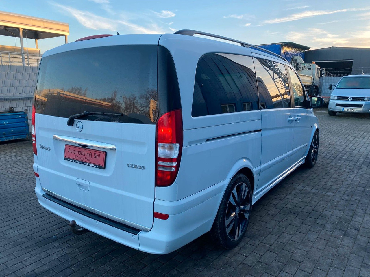 Mercedes-Benz Viano 3.0 CDI Avantgarde lang Autom. Motor-Probl - Επιβατικό βαν: φωτογραφία 5 Mercedes-Benz Viano 3.0 CDI Avantgarde lang Autom. Motor-Probl - Επιβατικό βαν: φωτογραφία 5