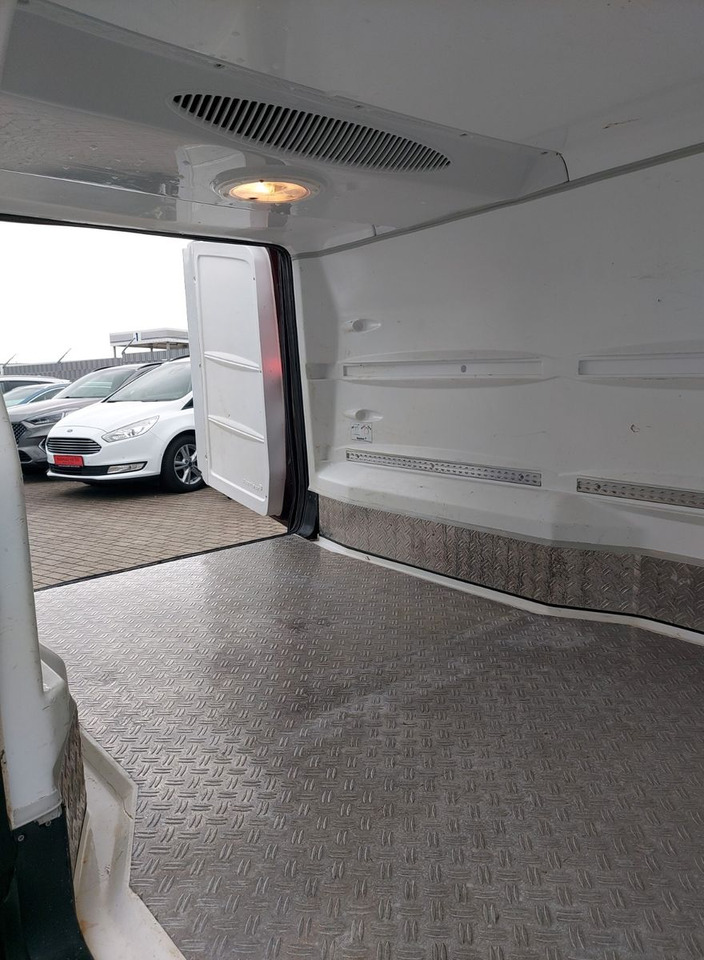 Mercedes-Benz Vito 116 CDI Lang Kühler Cooler KERSTNER 220V - Επαγγελματικό αυτοκίνητο ψυγείο: φωτογραφία 4 Mercedes-Benz Vito 116 CDI Lang Kühler Cooler KERSTNER 220V - Επαγγελματικό αυτοκίνητο ψυγείο: φωτογραφία 4