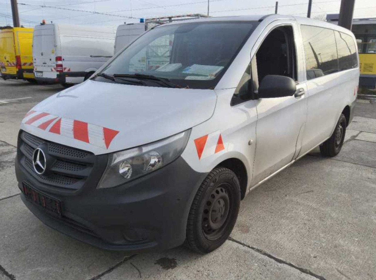 Mercedes-Benz Vito Tourer 114CDI Lang TOURER KLIMA 10 /26 TÜV - Επιβατικό βαν: φωτογραφία 1 Mercedes-Benz Vito Tourer 114CDI Lang TOURER KLIMA 10 /26 TÜV - Επιβατικό βαν: φωτογραφία 1