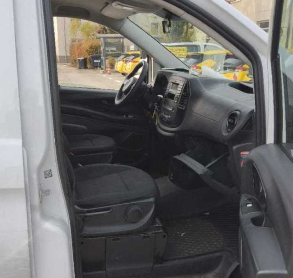 Mercedes-Benz Vito Tourer 114CDI Lang TOURER KLIMA 10 /26 TÜV - Επιβατικό βαν: φωτογραφία 5 Mercedes-Benz Vito Tourer 114CDI Lang TOURER KLIMA 10 /26 TÜV - Επιβατικό βαν: φωτογραφία 5