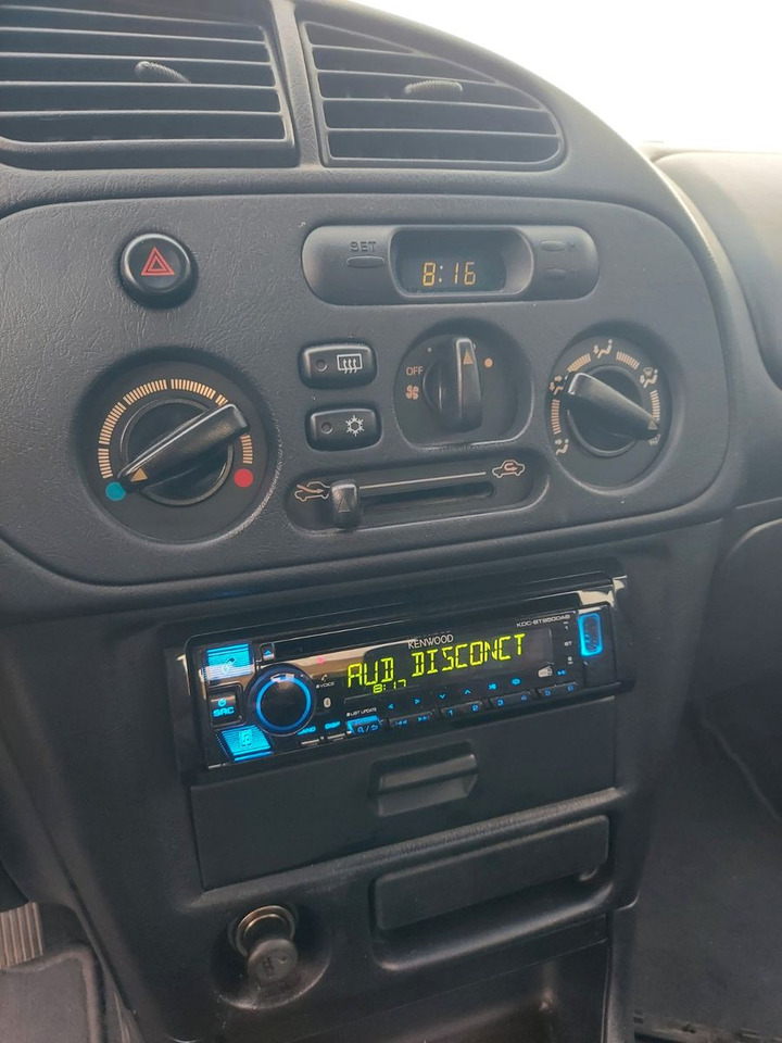 Mitsubishi Colt GLX Klima el. Fenster/Spiegel Radio 8xRäder - Λιμουζίνα/ Sedan: φωτογραφία 4 Mitsubishi Colt GLX Klima el. Fenster/Spiegel Radio 8xRäder - Λιμουζίνα/ Sedan: φωτογραφία 4