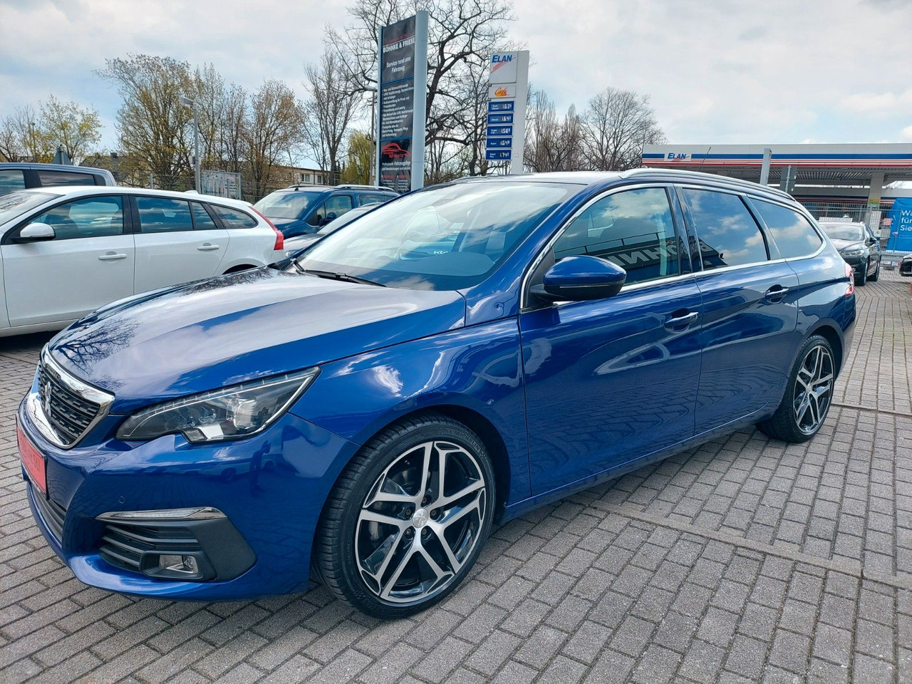 Peugeot 308 SW Allure DAB Spurassist LED Klima Sitzheiz - Αυτοκίνητο: φωτογραφία 3 Peugeot 308 SW Allure DAB Spurassist LED Klima Sitzheiz - Αυτοκίνητο: φωτογραφία 3
