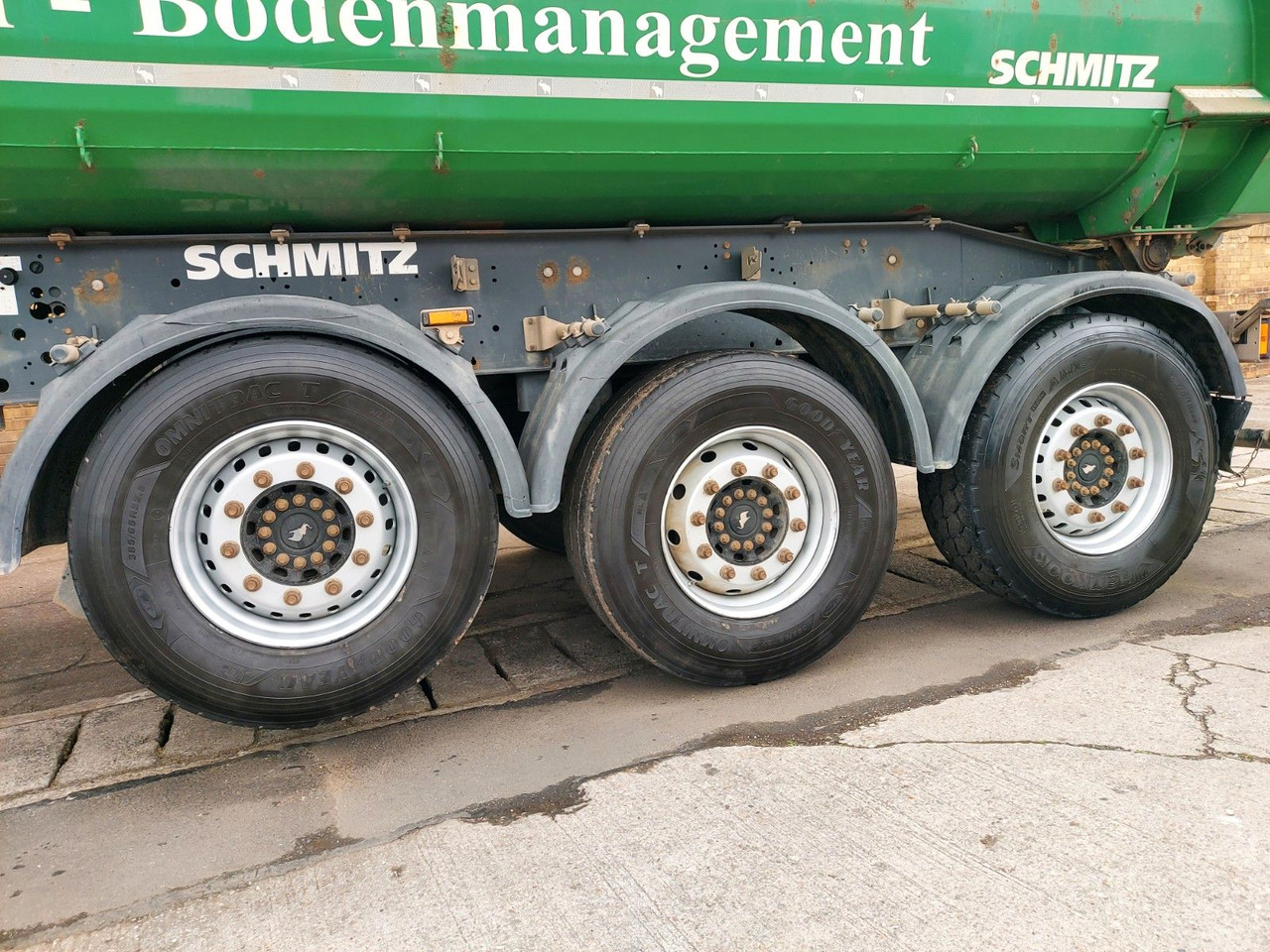 Schmitz Cargobull SGF S3 Mulde DA Kipper Stahl 26m³ Luft + Lift - Επικαθήμενο ανατρεπόμενο: φωτογραφία 4 Schmitz Cargobull SGF S3 Mulde DA Kipper Stahl 26m³ Luft + Lift - Επικαθήμενο ανατρεπόμενο: φωτογραφία 4