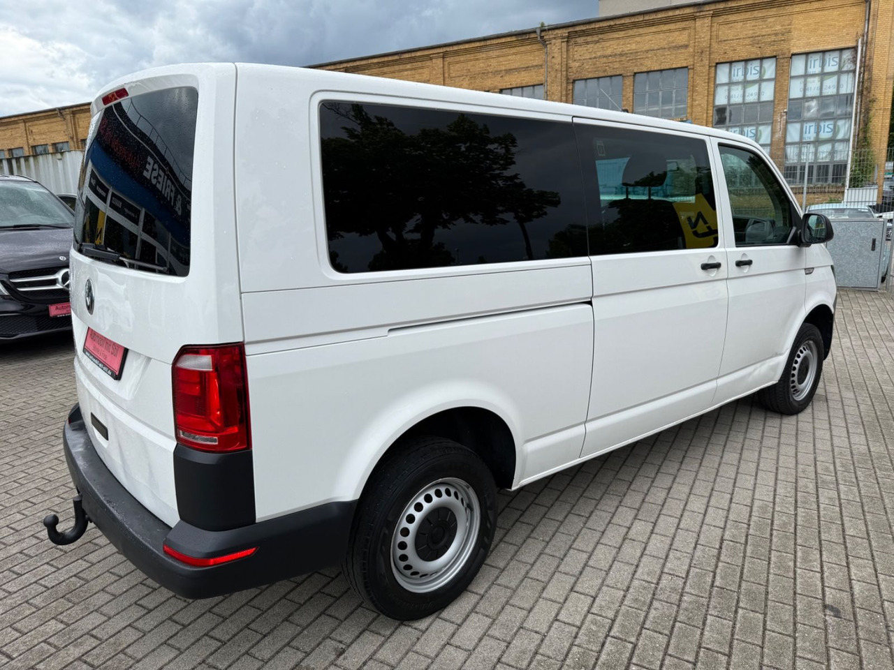 Volkswagen T6 Transporter Kasten Kombi lang 4Motion 5 Sitze - Επιβατικό βαν: φωτογραφία 4 Volkswagen T6 Transporter Kasten Kombi lang 4Motion 5 Sitze - Επιβατικό βαν: φωτογραφία 4