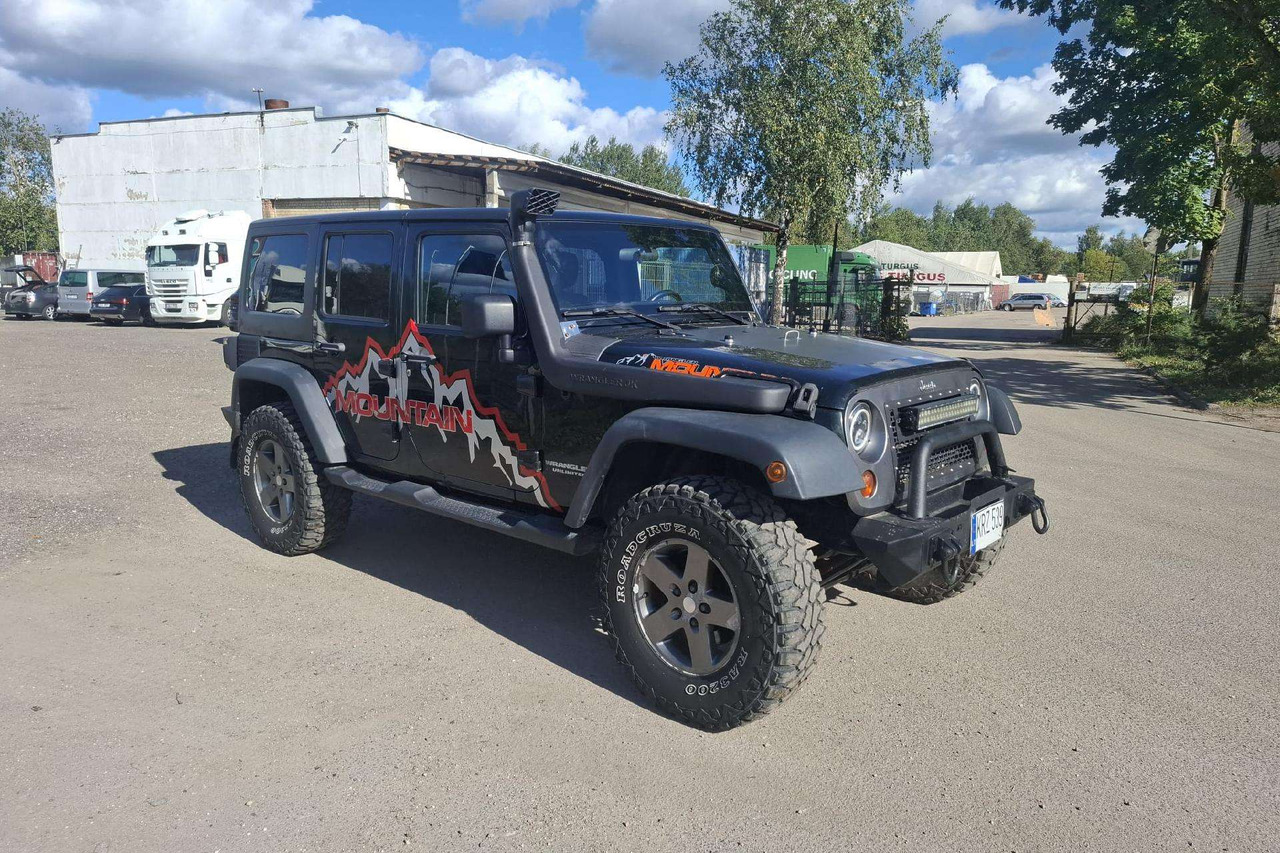 Jeep Wrangler - SUV: φωτογραφία 1 Jeep Wrangler - SUV: φωτογραφία 1