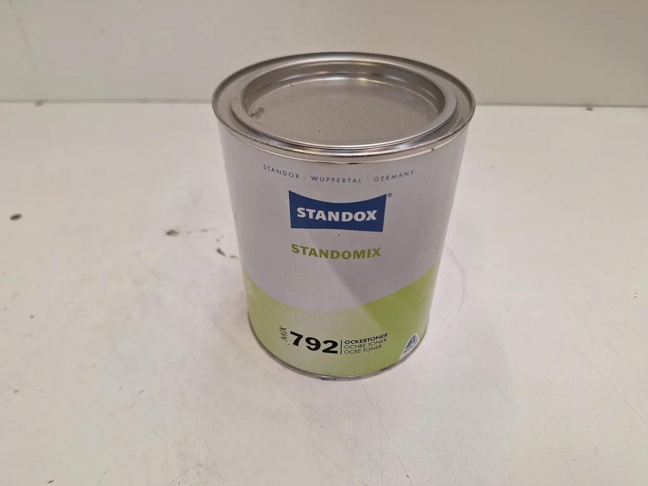 1 Dose Standomix (Standox) - Εξοπλισμός γκαράζ: φωτογραφία 1 1 Dose Standomix (Standox) - Εξοπλισμός γκαράζ: φωτογραφία 1