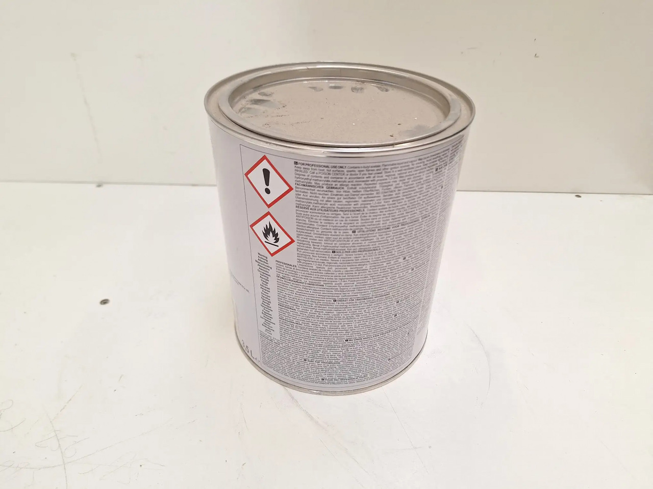 1 Dose Standomix (Standox) - Εξοπλισμός γκαράζ: φωτογραφία 2 1 Dose Standomix (Standox) - Εξοπλισμός γκαράζ: φωτογραφία 2