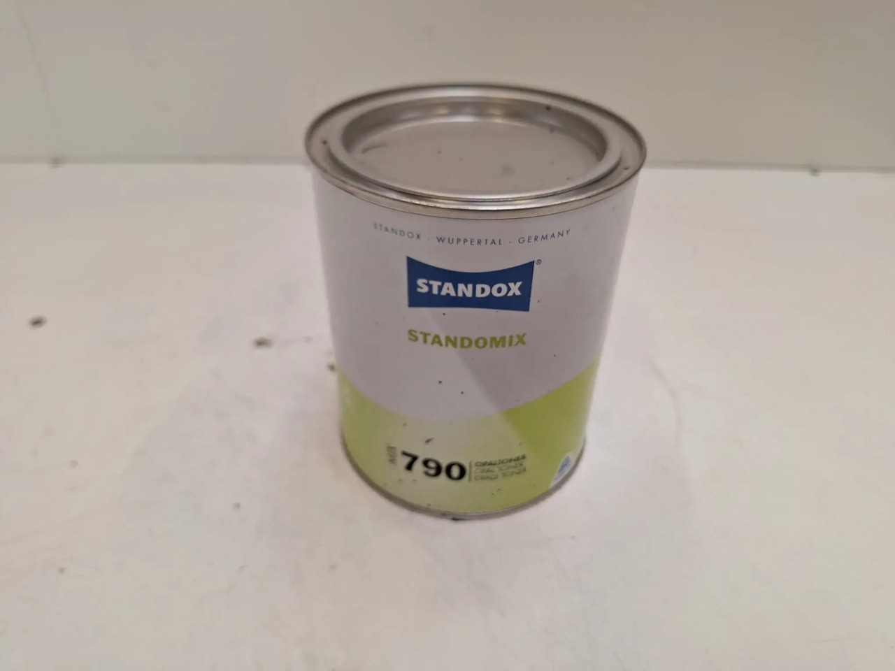 1 Dose Standomix (Standox) - Εξοπλισμός γκαράζ: φωτογραφία 1 1 Dose Standomix (Standox) - Εξοπλισμός γκαράζ: φωτογραφία 1