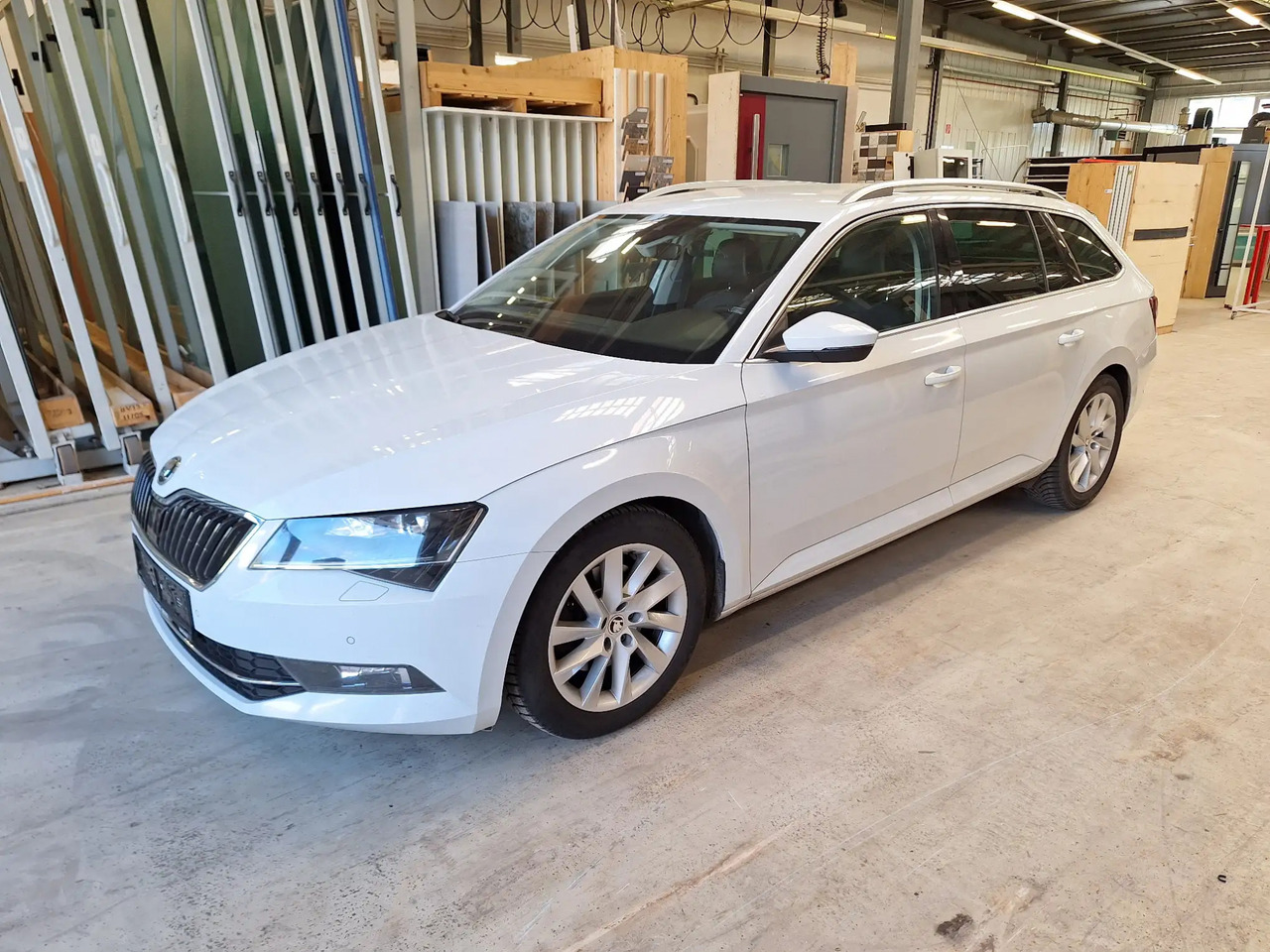 1 Stk. PKW (Skoda) - Αυτοκίνητο: φωτογραφία 1 1 Stk. PKW (Skoda) - Αυτοκίνητο: φωτογραφία 1
