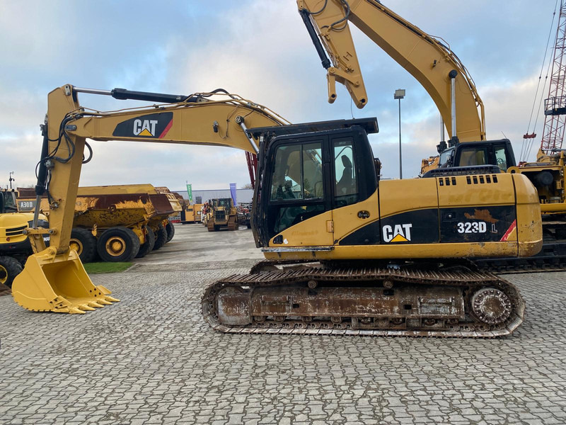 Caterpillar 323D NVT - Ερπυστριοφόρος εκσκαφέας: φωτογραφία 3 Caterpillar 323D NVT - Ερπυστριοφόρος εκσκαφέας: φωτογραφία 3