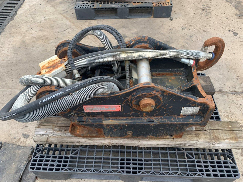 Oil Quick OQ 70 - Ταχυσύνδεσμος: φωτογραφία 1 Oil Quick OQ 70 - Ταχυσύνδεσμος: φωτογραφία 1