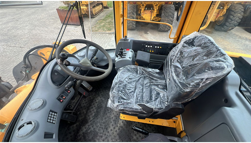 Volvo L70 D NVT - Φορτωτής: φωτογραφία 4 Volvo L70 D NVT - Φορτωτής: φωτογραφία 4