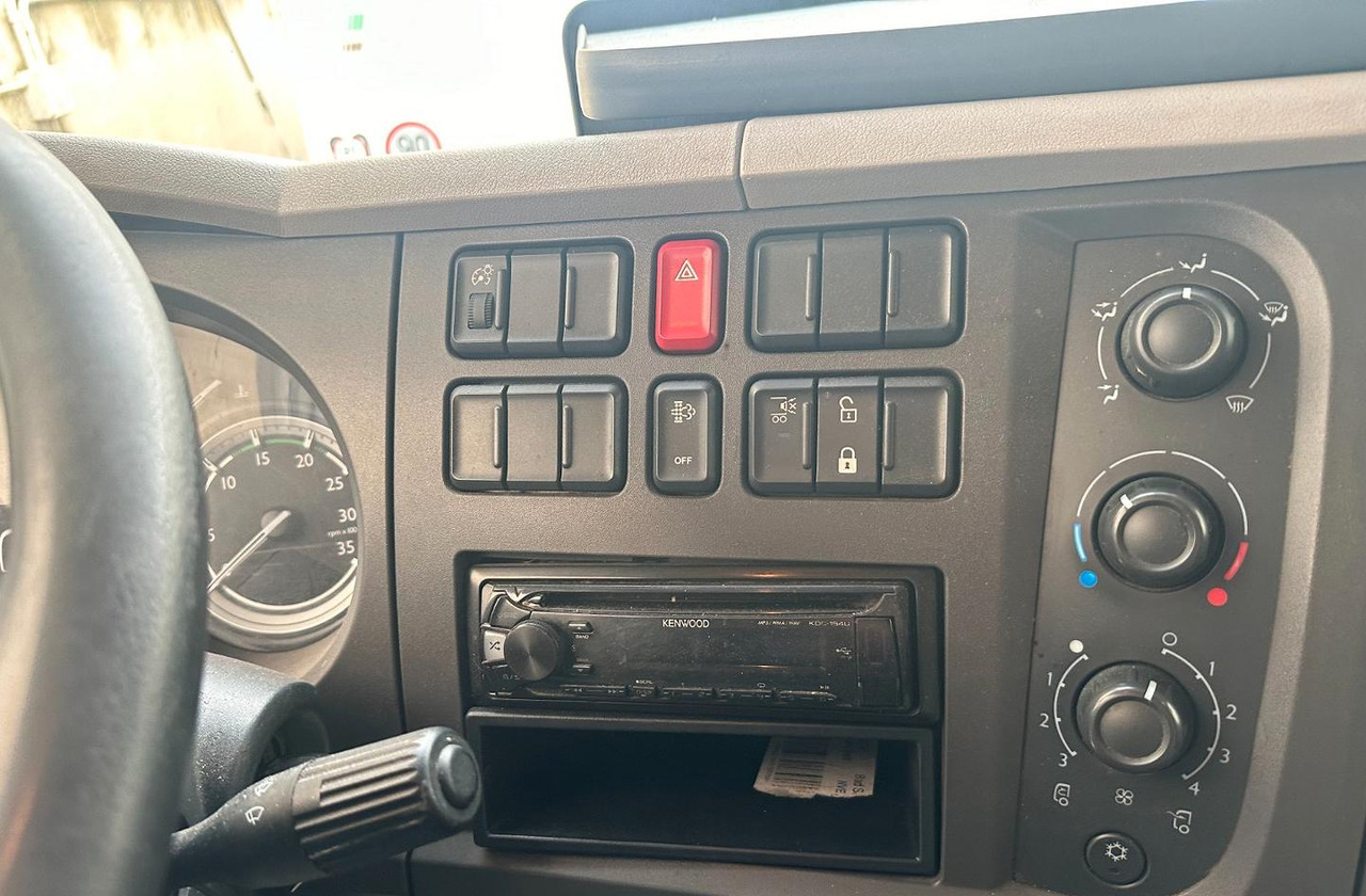 Daf lf 45 220 centina sponda euro 6 - Φορτηγό μουσαμάς: φωτογραφία 5 Daf lf 45 220 centina sponda euro 6 - Φορτηγό μουσαμάς: φωτογραφία 5