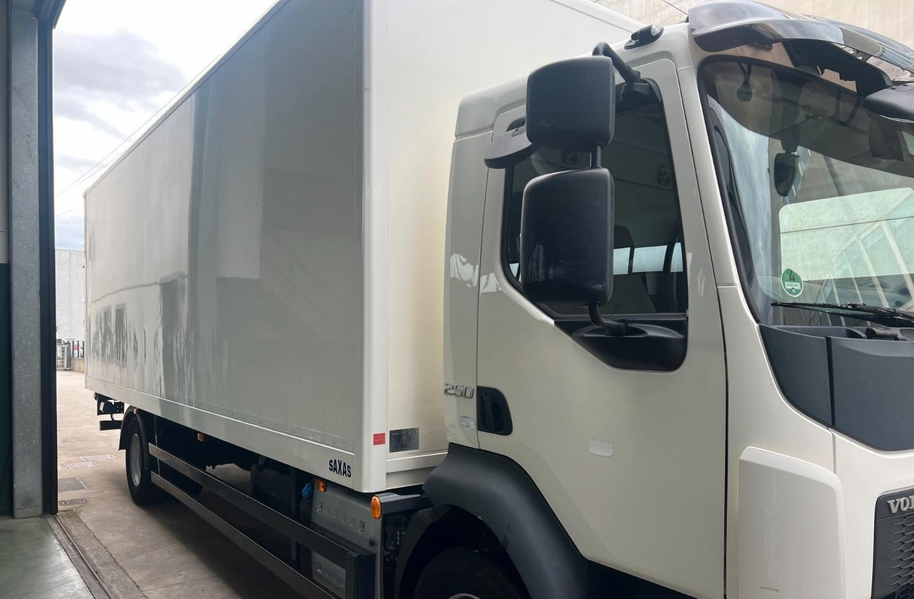 VOLVO FL 250 euro 6 sponda - Φορτηγό κόφα: φωτογραφία 5 VOLVO FL 250 euro 6 sponda - Φορτηγό κόφα: φωτογραφία 5