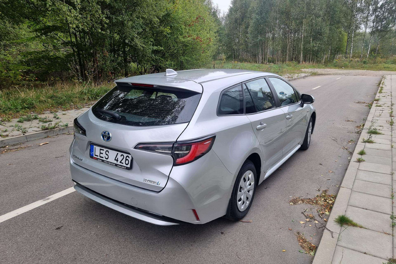 Toyota Corolla - Λιμουζίνα/ Sedan: φωτογραφία 2 Toyota Corolla - Λιμουζίνα/ Sedan: φωτογραφία 2