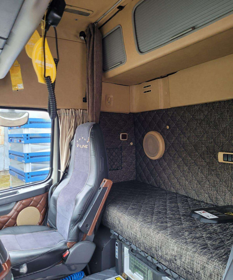 Volvo FH13 440AG - Τράκτορας: φωτογραφία 5 Volvo FH13 440AG - Τράκτορας: φωτογραφία 5