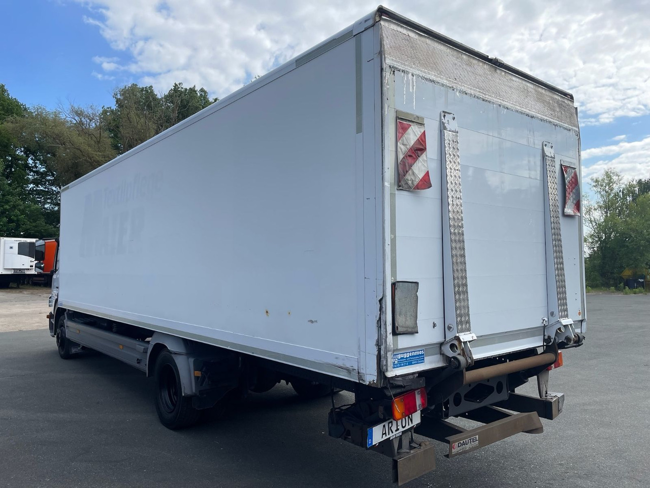 Mercedes-Benz Atego 2 1222 4x2 Koffer/LBW/DAUTEL/8,25m/AC/EU5 - Φορτηγό κόφα: φωτογραφία 4 Mercedes-Benz Atego 2 1222 4x2 Koffer/LBW/DAUTEL/8,25m/AC/EU5 - Φορτηγό κόφα: φωτογραφία 4