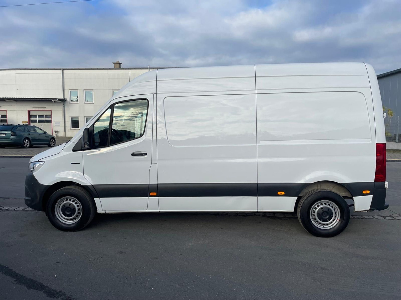 Mercedes-Benz eSprinter L2H2 Kastenwagen/47KW/AC/Kamera - Βαν, Ηλεκτρικό van: φωτογραφία 4 Mercedes-Benz eSprinter L2H2 Kastenwagen/47KW/AC/Kamera - Βαν, Ηλεκτρικό van: φωτογραφία 4