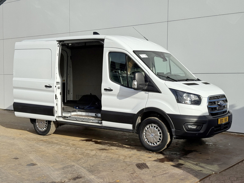 Ford E-Transit 390 75kWh 184PK 390 Elektrisch 75kWh 334km WLTP BEV Snelladen L2H2 Climate Control Tacho Carplay Camera Stoelverwarming Parkeersensoren voor achter Laadkabel - Βαν, Ηλεκτρικό van: φωτογραφία 5 Ford E-Transit 390 75kWh 184PK 390 Elektrisch 75kWh 334km WLTP BEV Snelladen L2H2 Climate Control Tacho Carplay Camera Stoelverwarming Parkeersensoren voor achter Laadkabel - Βαν, Ηλεκτρικό van: φωτογραφία 5