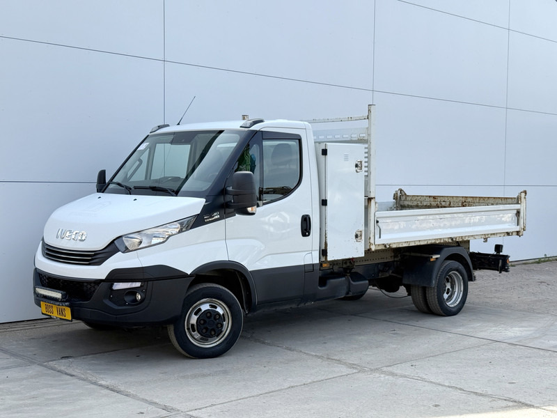 Iveco Daily 35C18 3.0 3.0 Automaat Kipper Dubbellucht 3.5t Trekhaak Airco Cruise Control Navigatie - Όχημα με ανατρεπομενη καροτσα: φωτογραφία 2 Iveco Daily 35C18 3.0 3.0 Automaat Kipper Dubbellucht 3.5t Trekhaak Airco Cruise Control Navigatie - Όχημα με ανατρεπομενη καροτσα: φωτογραφία 2