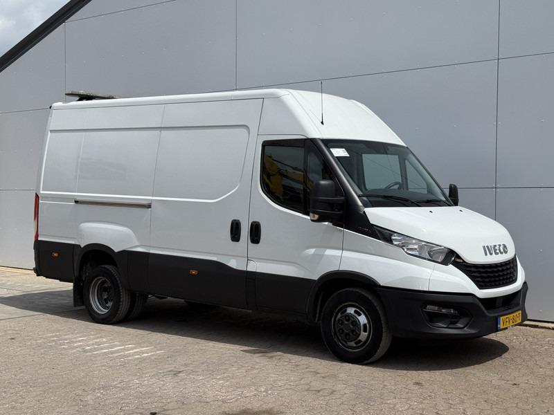 Iveco Daily 35C18 3.0 L2H2 Airco Cruise Control 3,5 Tons Trekhaak 5-26 APK Lucht geveerde stoel - Μικρό βαν: φωτογραφία 4 Iveco Daily 35C18 3.0 L2H2 Airco Cruise Control 3,5 Tons Trekhaak 5-26 APK Lucht geveerde stoel - Μικρό βαν: φωτογραφία 4