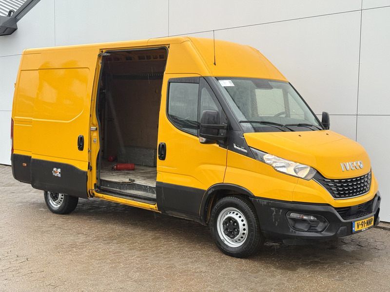 Iveco Daily 35S16 2.3 Automaat L2H2 Oprijplaat Trekhaak Climate Control Cruise Control Lucht Geveerde Stoel - Βαν: φωτογραφία 5 Iveco Daily 35S16 2.3 Automaat L2H2 Oprijplaat Trekhaak Climate Control Cruise Control Lucht Geveerde Stoel - Βαν: φωτογραφία 5