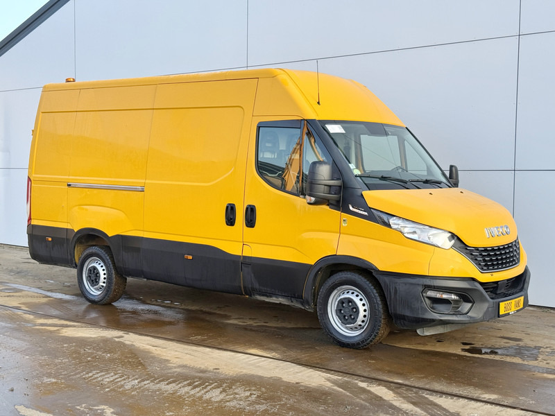 Iveco Daily 35S16 2.3 Automaat L2H2 Oprijplaat Trekhaak Climate Control Cruise Control Lucht Geveerde Stoel - Βαν: φωτογραφία 4 Iveco Daily 35S16 2.3 Automaat L2H2 Oprijplaat Trekhaak Climate Control Cruise Control Lucht Geveerde Stoel - Βαν: φωτογραφία 4