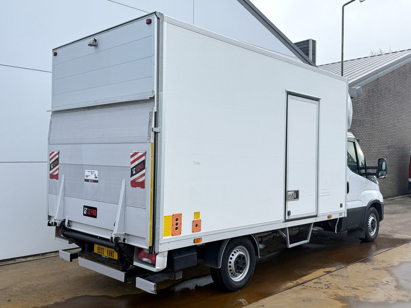 Iveco Daily 35S16 2.3 Automaat Laadklep LED Climate Control Cruise Control Standkachel Camera Navigatie Koffer Bakwagen Meubelbak - Επαγγελματικό αυτοκίνητο κόφα: φωτογραφία 3 Iveco Daily 35S16 2.3 Automaat Laadklep LED Climate Control Cruise Control Standkachel Camera Navigatie Koffer Bakwagen Meubelbak - Επαγγελματικό αυτοκίνητο κόφα: φωτογραφία 3