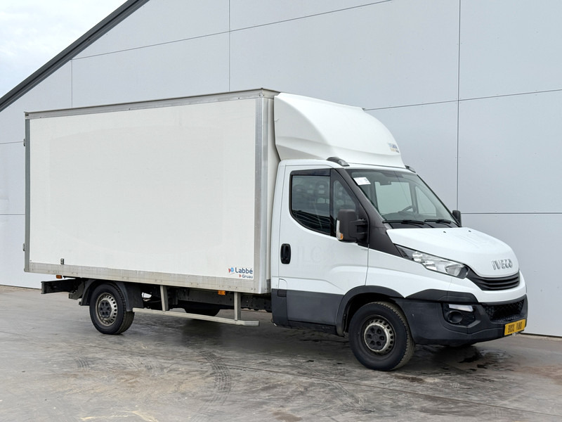 Iveco Daily 35S16 2.3 Bakwagen met achterdeur 3,5t Trekhaak Meubelbak Koffer Airco Cruise Control Camera - Επαγγελματικό αυτοκίνητο κόφα: φωτογραφία 4 Iveco Daily 35S16 2.3 Bakwagen met achterdeur 3,5t Trekhaak Meubelbak Koffer Airco Cruise Control Camera - Επαγγελματικό αυτοκίνητο κόφα: φωτογραφία 4