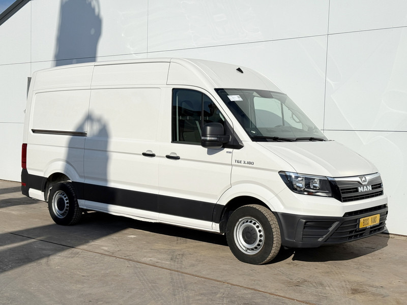 MAN TGE 3.180 2.0 TDI Laadklep Automaat L3H3 Airco Adaptieve Cruise Control Carplay Stoelverwarming - Βαν: φωτογραφία 4 MAN TGE 3.180 2.0 TDI Laadklep Automaat L3H3 Airco Adaptieve Cruise Control Carplay Stoelverwarming - Βαν: φωτογραφία 4
