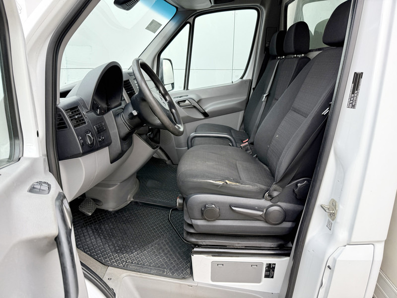 Mercedes-Benz Sprinter 316 2.2 CDI Automaat Laadklep Lane Assist Standkachel Climate Control Bakwagen Meubelbak - Επαγγελματικό αυτοκίνητο κόφα: φωτογραφία 5 Mercedes-Benz Sprinter 316 2.2 CDI Automaat Laadklep Lane Assist Standkachel Climate Control Bakwagen Meubelbak - Επαγγελματικό αυτοκίνητο κόφα: φωτογραφία 5