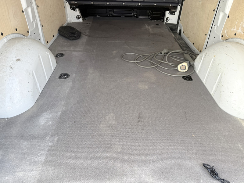 Μικρό βαν, Ηλεκτρικό van Mercedes-Benz eVito 111 Elektrisch 41kWh 138KM WLTP Extra Lang Climate Control Camera Stoelverwarming: φωτογραφία 13 Μικρό βαν, Ηλεκτρικό van Mercedes-Benz eVito 111 Elektrisch 41kWh 138KM WLTP Extra Lang Climate Control Camera Stoelverwarming: φωτογραφία 13